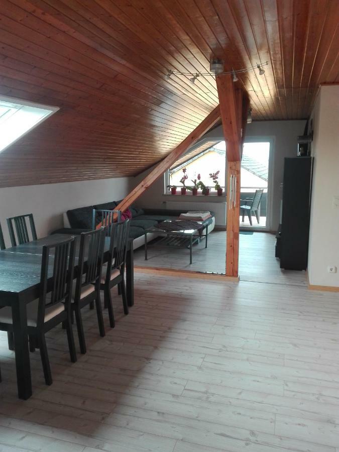 Obere Ferienwohnung Asshoff Zwischen Odenwald, Taubertal Und Bauland Berolzheim 外观 照片